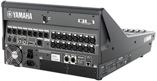 Цифровой микшерный пульт Yamaha QL1